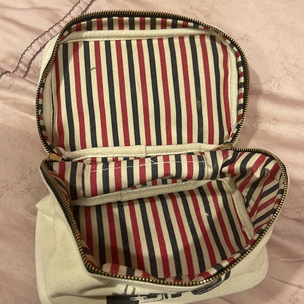 Makeup bag - Picture 4 of 8